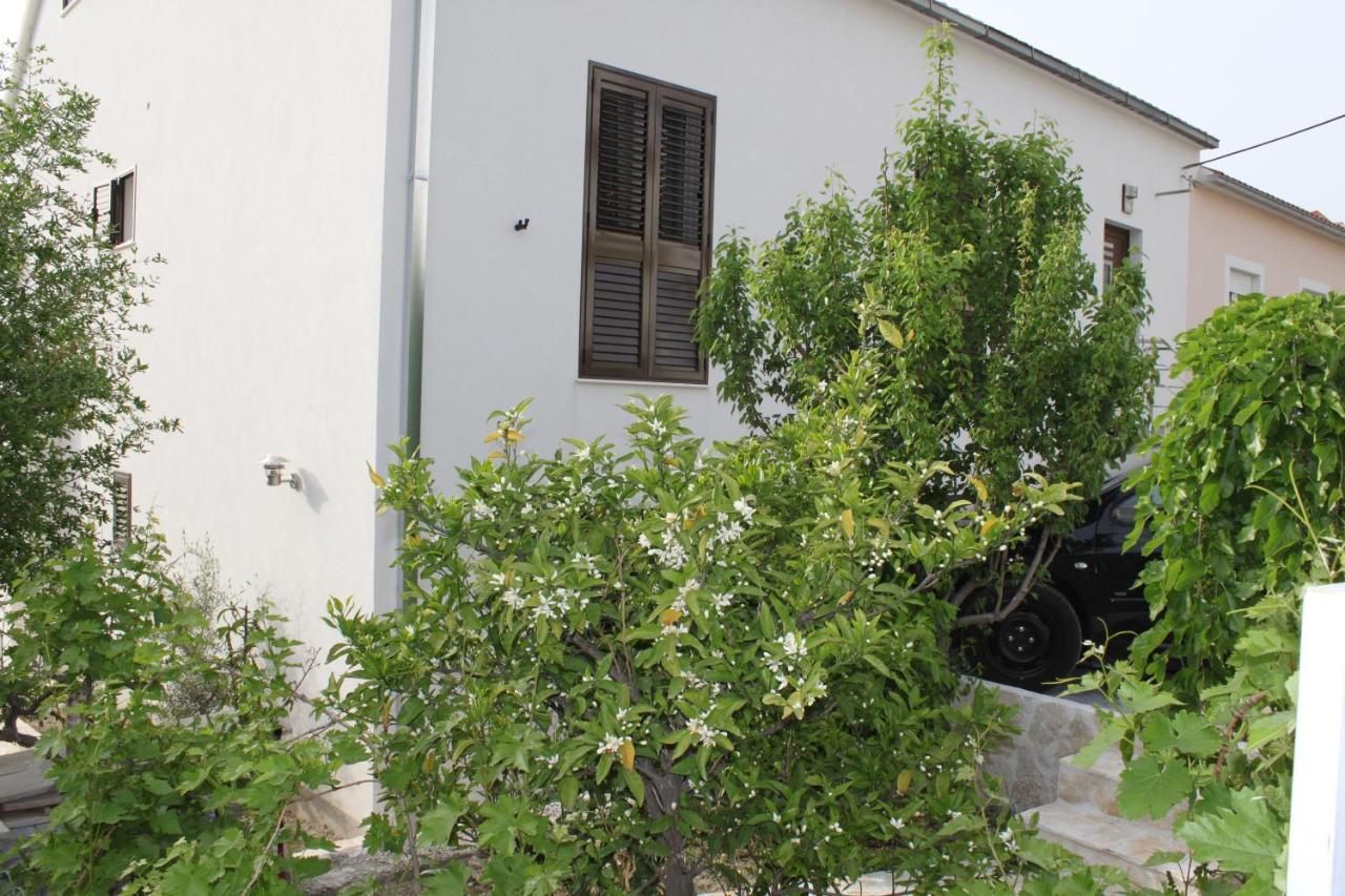 פודסטראנה Dalmatia Apartments מראה חיצוני תמונה