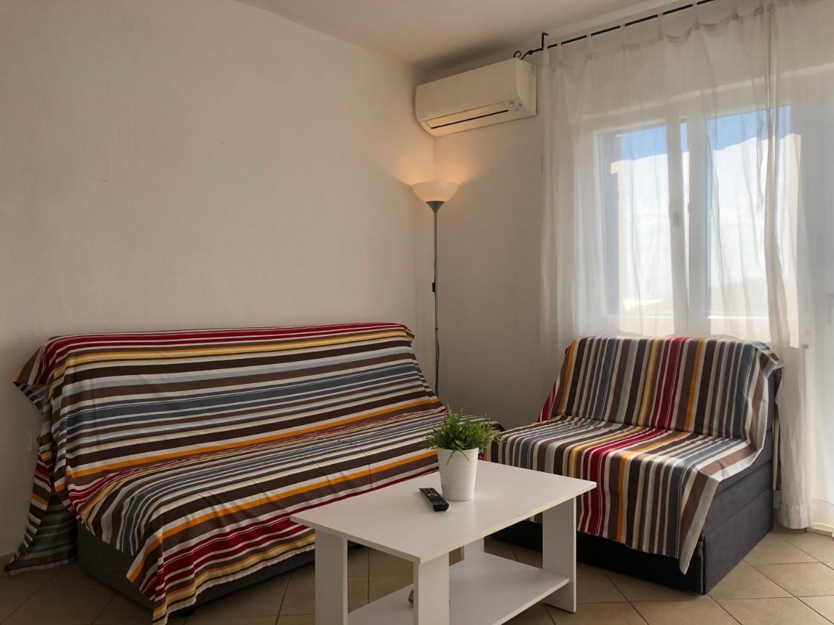 פודסטראנה Dalmatia Apartments מראה חיצוני תמונה