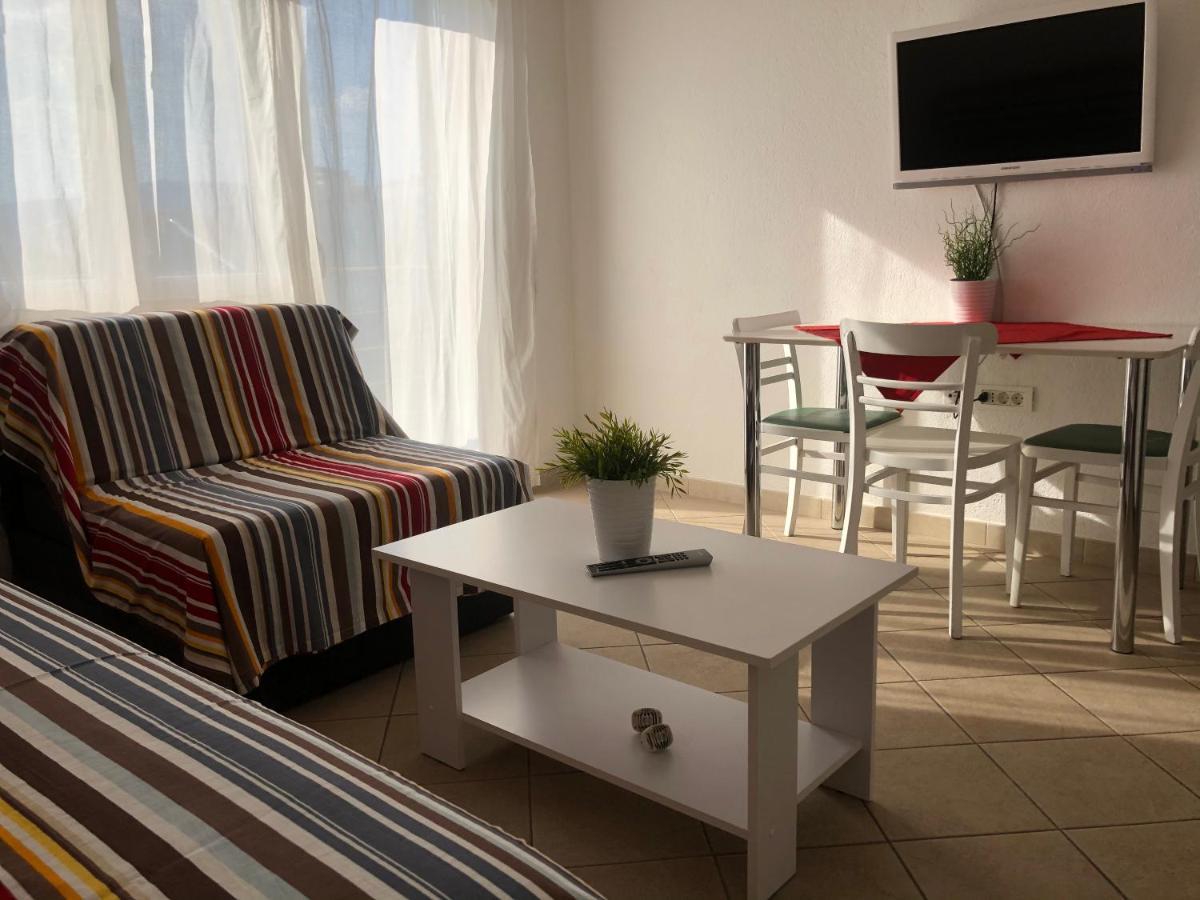 פודסטראנה Dalmatia Apartments מראה חיצוני תמונה
